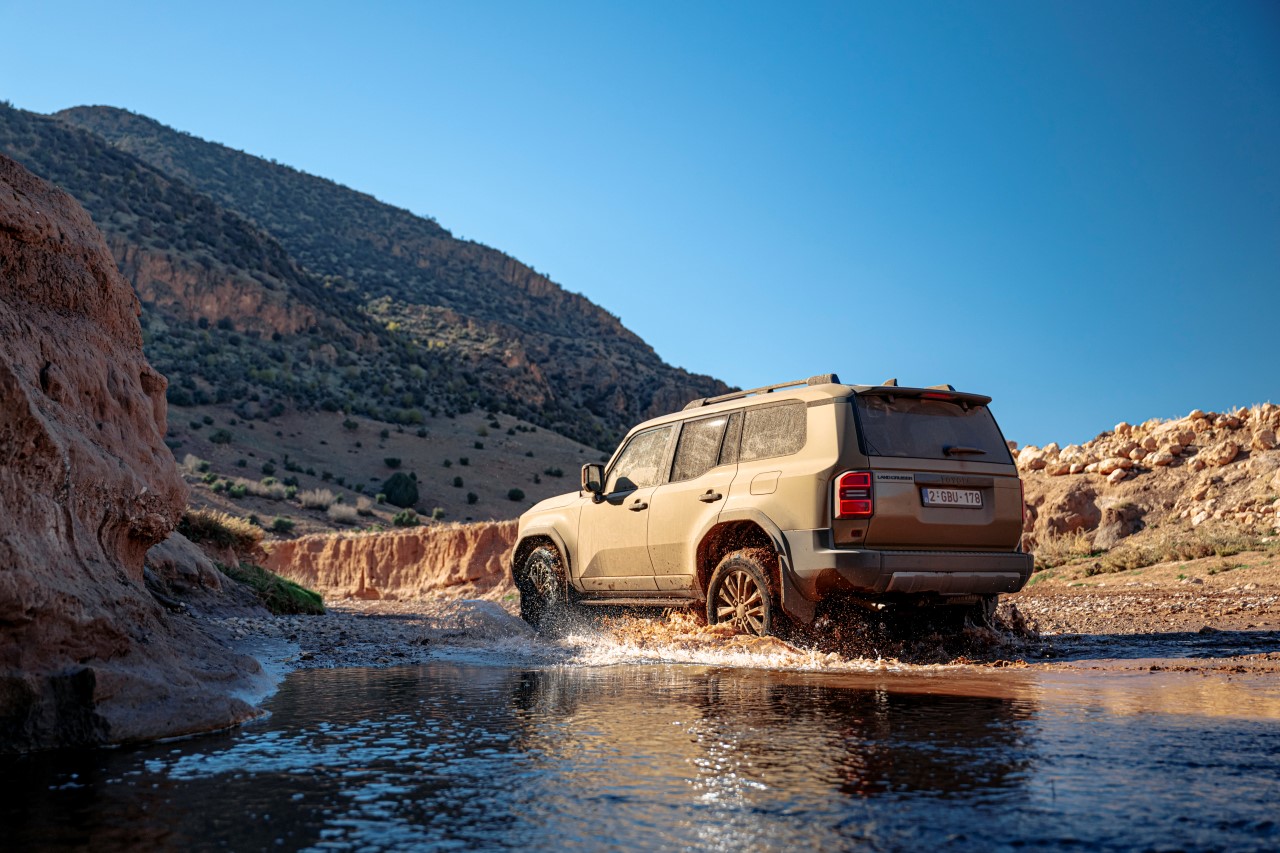 2024 New Landcruiser 250 Sand Dynamics 011