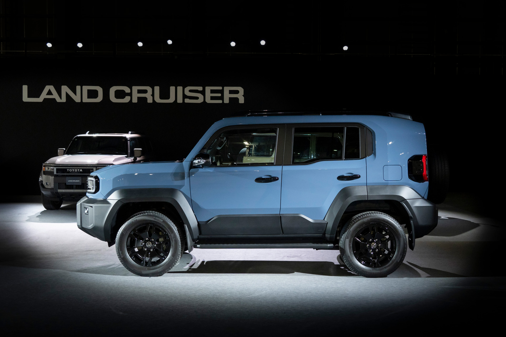 Landcruiser pl nowy land cruiser FJ 03